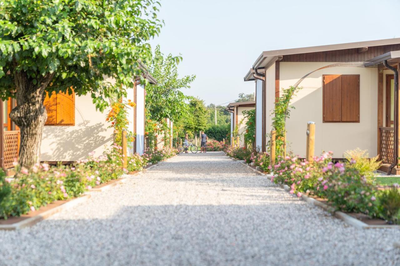 Agriturismo E Agricamping Le Nosare Villa Valeggio sul Mincio Exterior foto