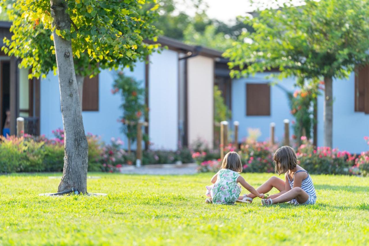 Agriturismo E Agricamping Le Nosare Villa Valeggio sul Mincio Exterior foto